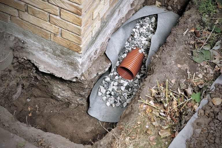 5 causes courantes de blocage des drains